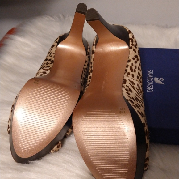 BCBGeneration Platform Peep Toe Heels - Picture 5 of 9